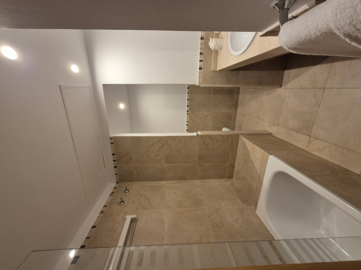 Appartement te koop in Manilva | 1 slaapkamers H5047942