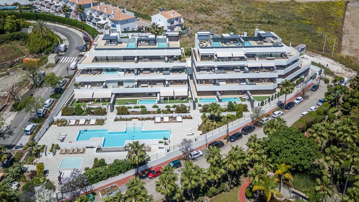Appartement te koop in Estepona | 5 slaapkamers H5049346