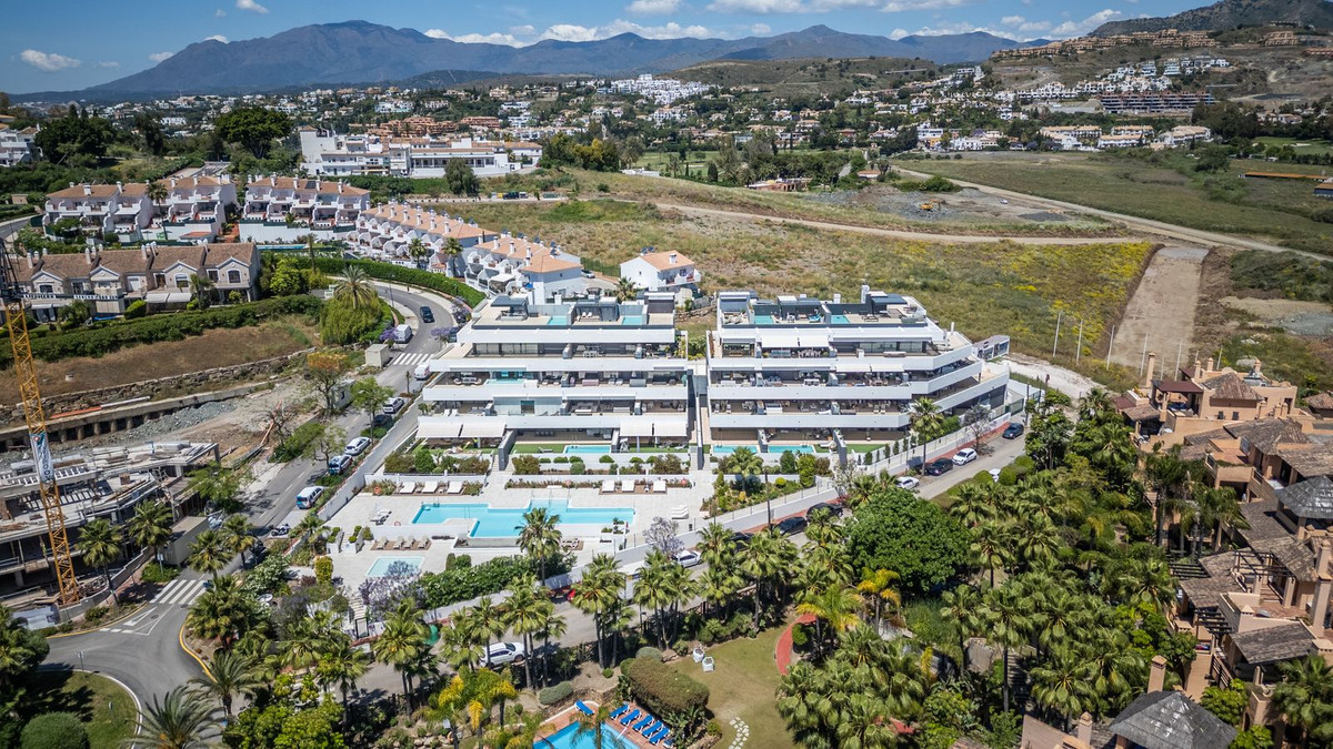 Appartement te koop in Estepona | 5 slaapkamers H5049346