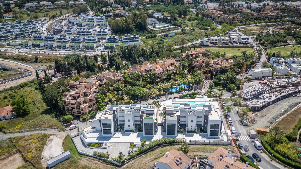Appartement te koop in Estepona | 5 slaapkamers H5049346