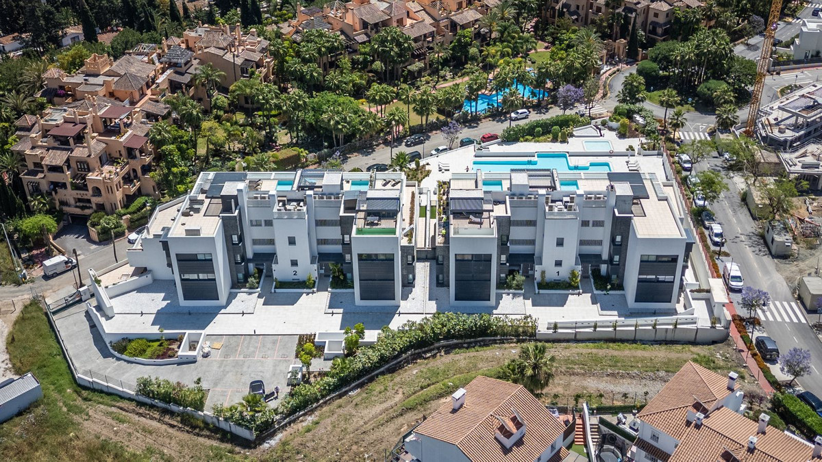 Appartement te koop in Estepona | 5 slaapkamers H5049346