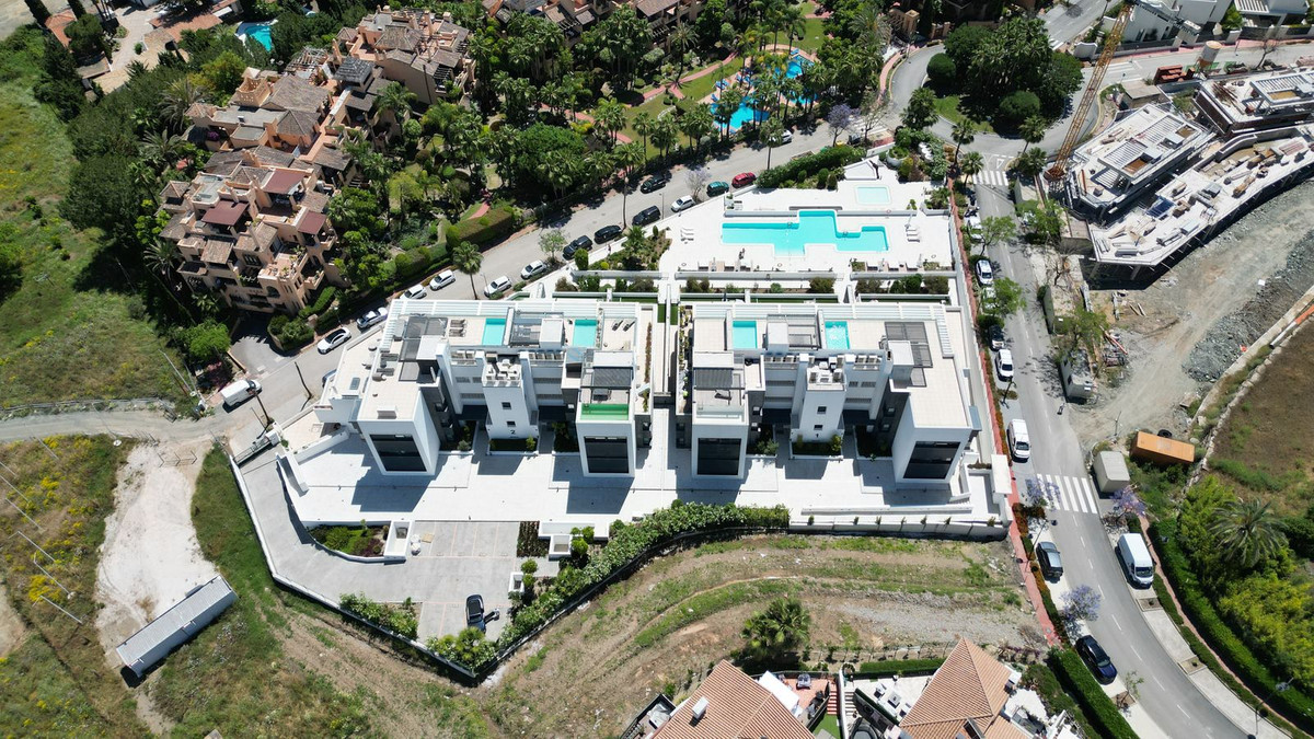 Appartement te koop in Estepona | 5 slaapkamers H5049346