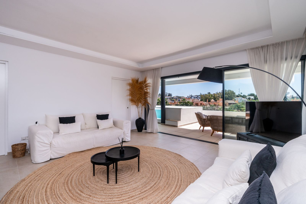 Appartement te koop in Estepona | 5 slaapkamers H5049346
