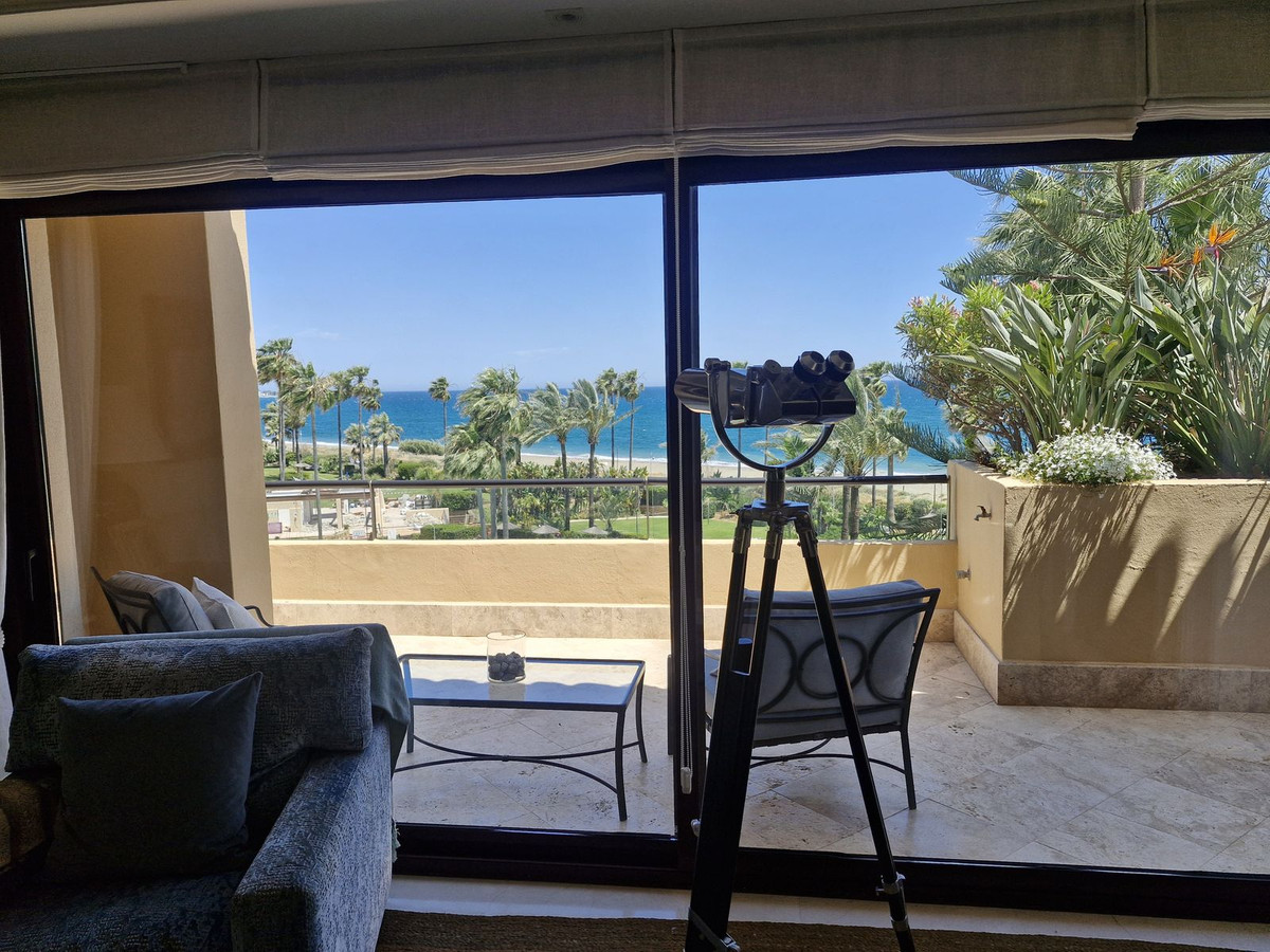 Appartement te koop in Estepona | 3 slaapkamers H5049460
