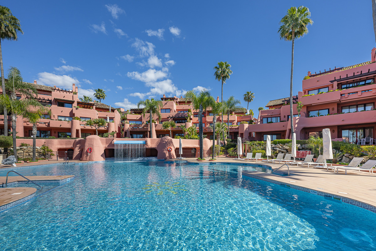 Appartement te koop in Estepona | 2 slaapkamers H5051851