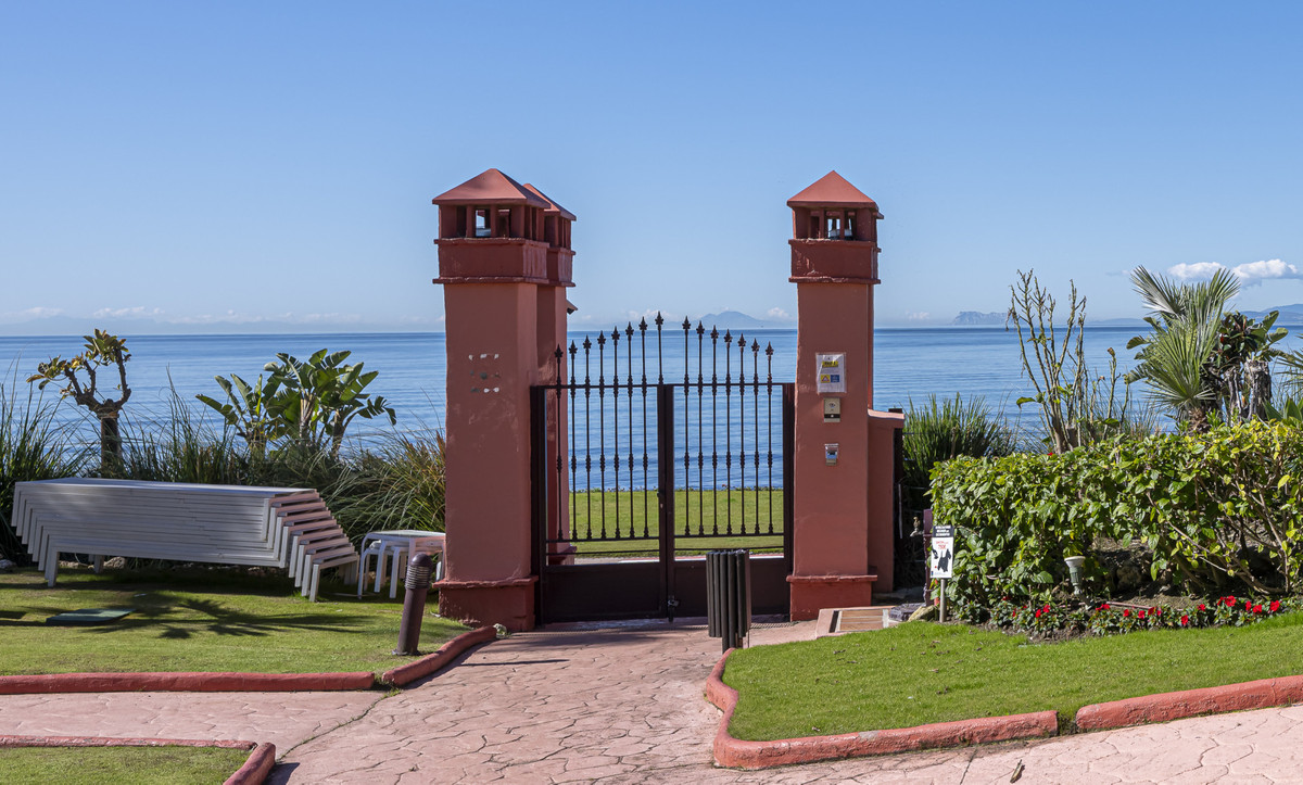 Appartement te koop in Estepona | 2 slaapkamers H5051851