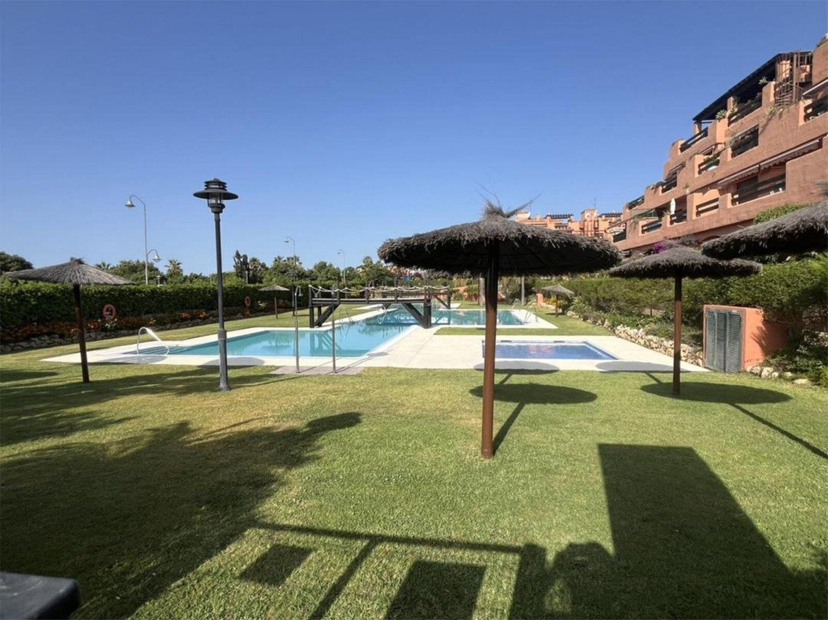 Appartement te koop in Estepona | 2 slaapkamers H5052154