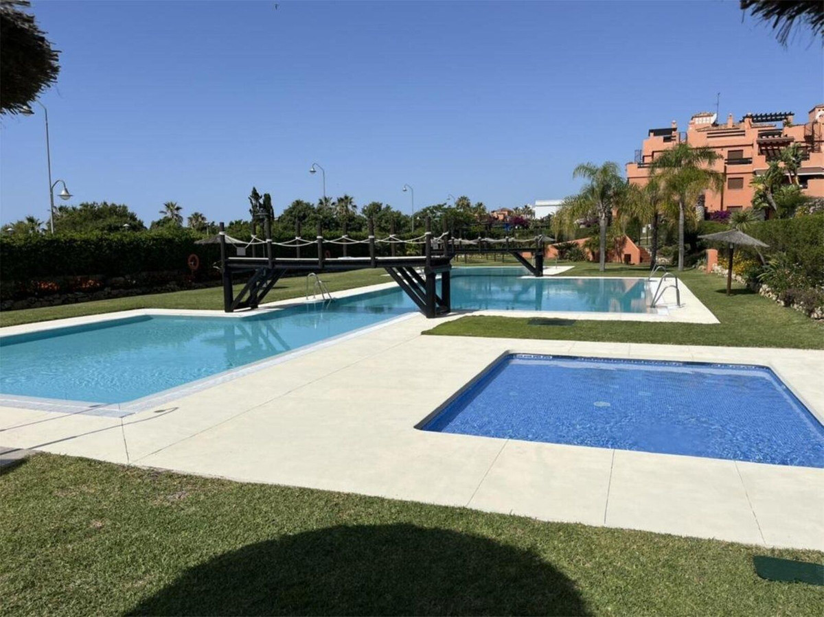 Appartement te koop in Estepona | 2 slaapkamers H5052154