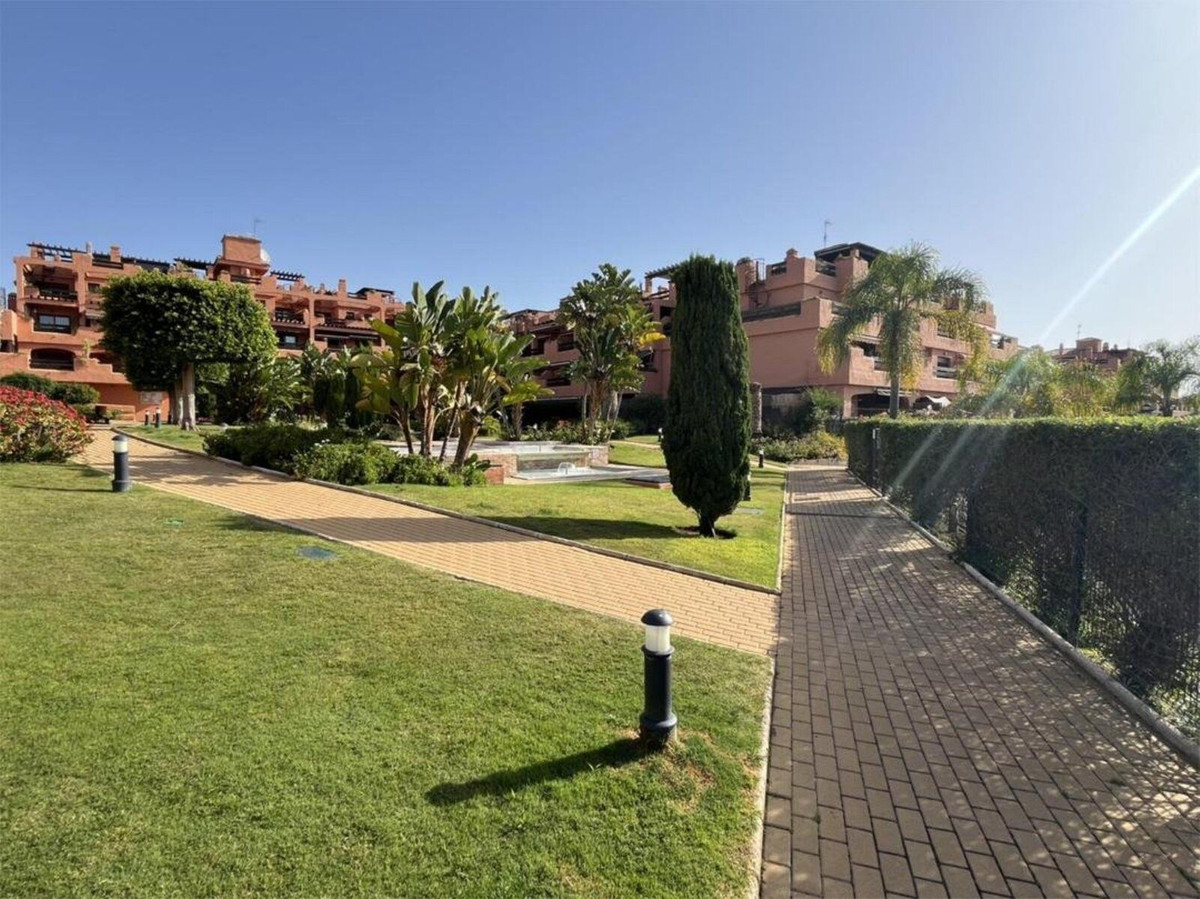 Appartement te koop in Estepona | 2 slaapkamers H5052154