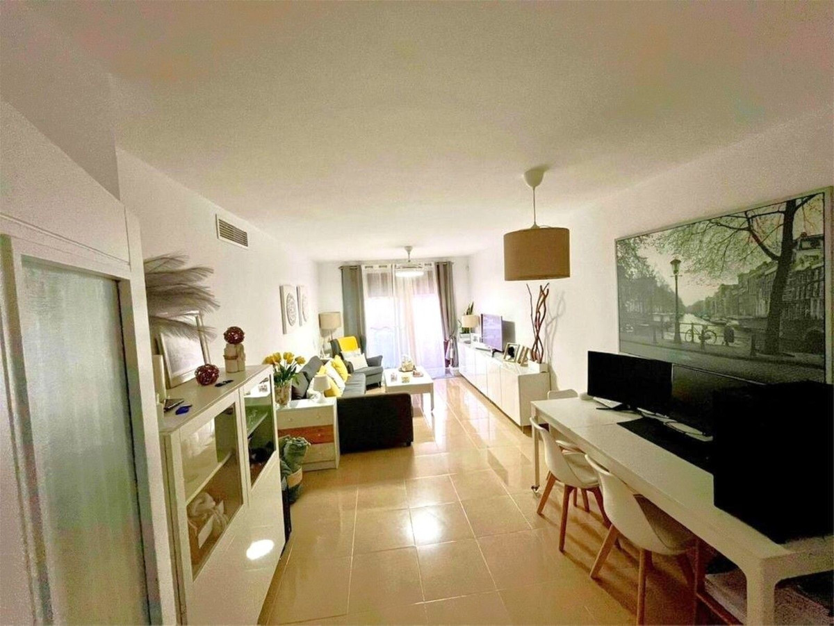 Appartement te koop in Estepona | 2 slaapkamers H5052154