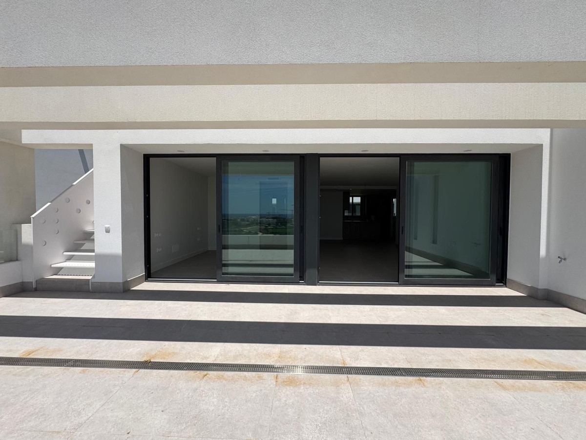 Penthouse te koop in Estepona | 3 slaapkamers H5054767
