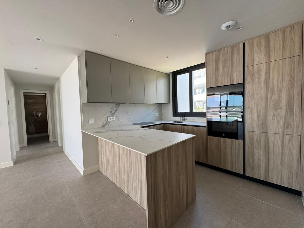 Penthouse te koop in Estepona | 3 slaapkamers H5054767