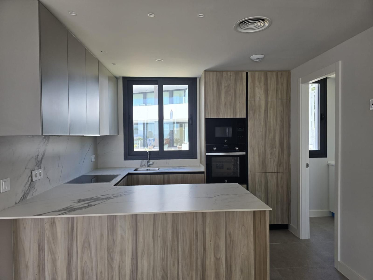 Penthouse te koop in Estepona | 3 slaapkamers H5054767