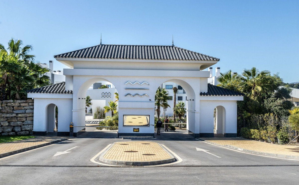 Appartement te koop in Estepona | 2 slaapkamers H5054821