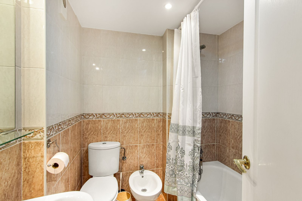 Appartement te koop in Estepona | 2 slaapkamers H5054881