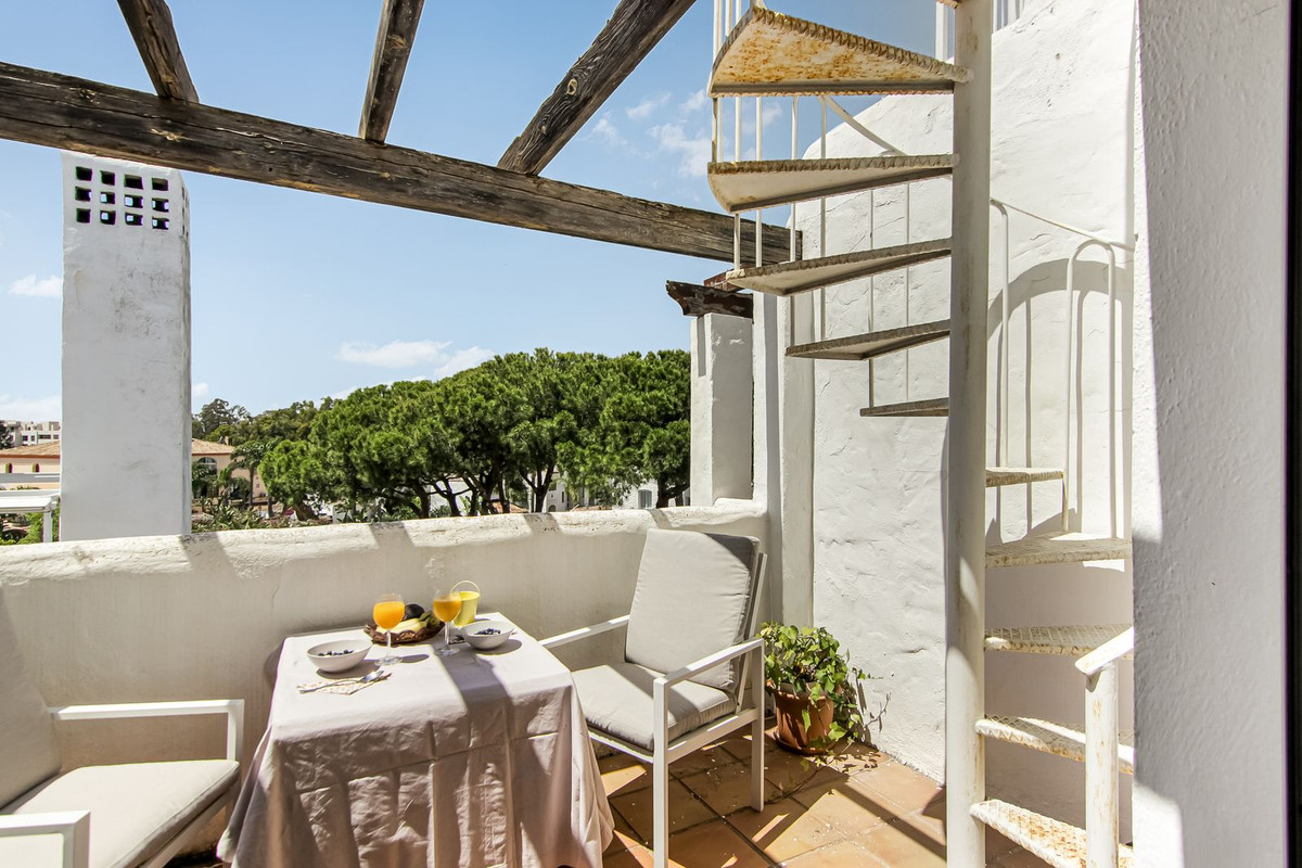 Appartement te koop in Estepona | 2 slaapkamers H5054881