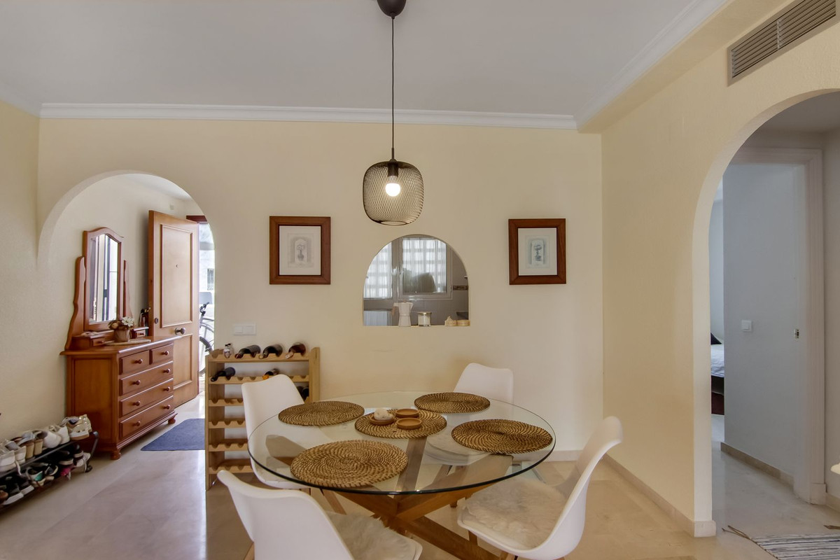 Appartement te koop in Estepona | 2 slaapkamers H5054881