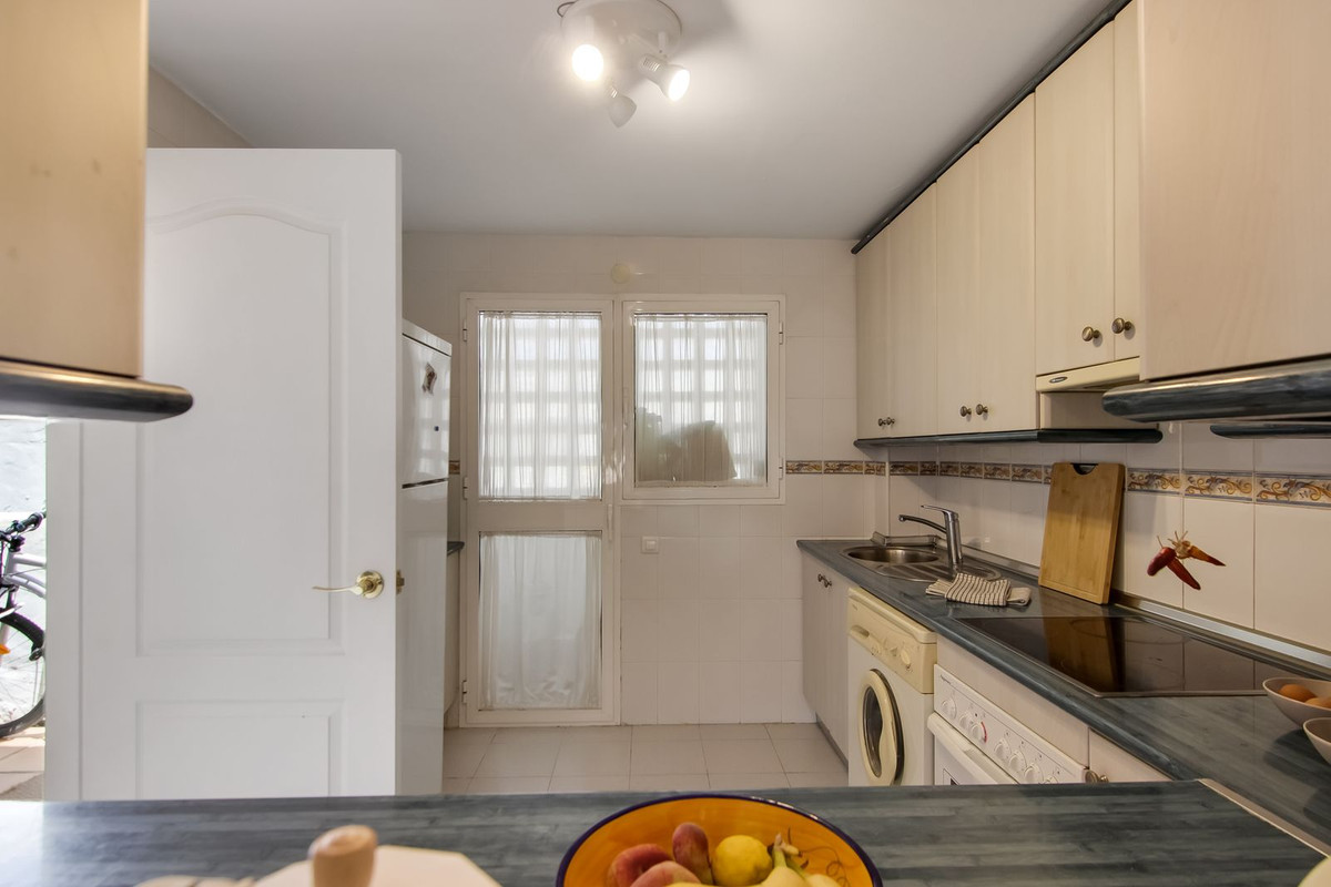 Appartement te koop in Estepona | 2 slaapkamers H5054881