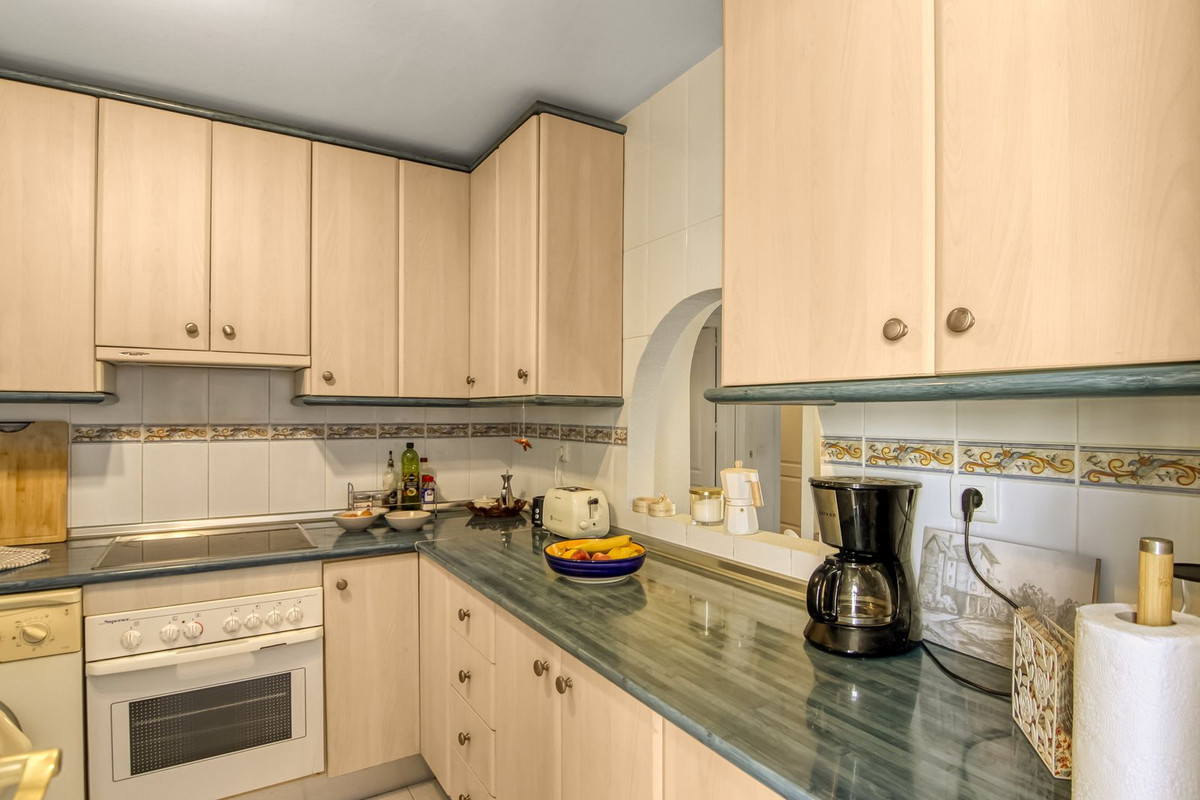 Appartement te koop in Estepona | 2 slaapkamers H5054881