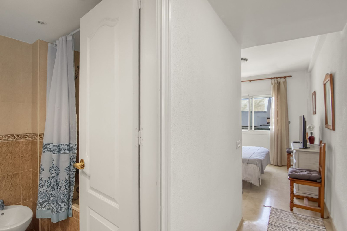 Appartement te koop in Estepona | 2 slaapkamers H5054881