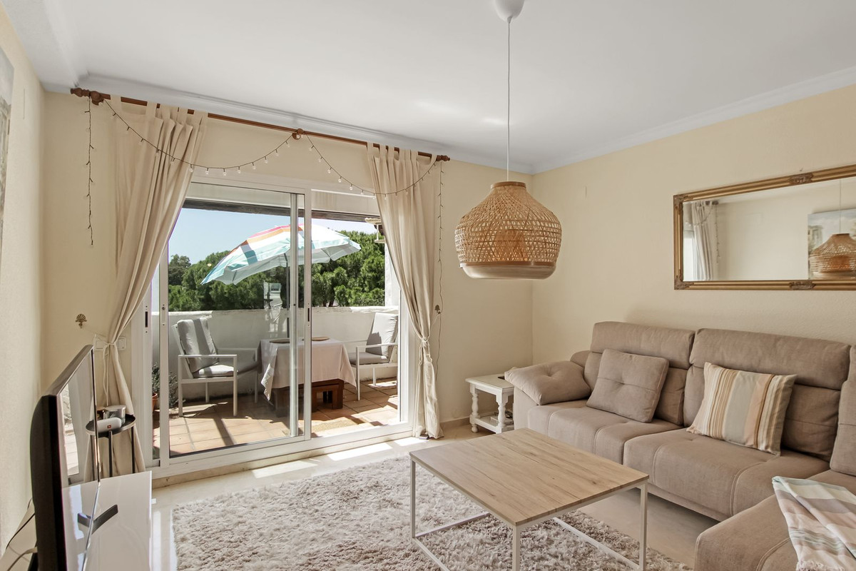 Appartement te koop in Estepona | 2 slaapkamers H5054881