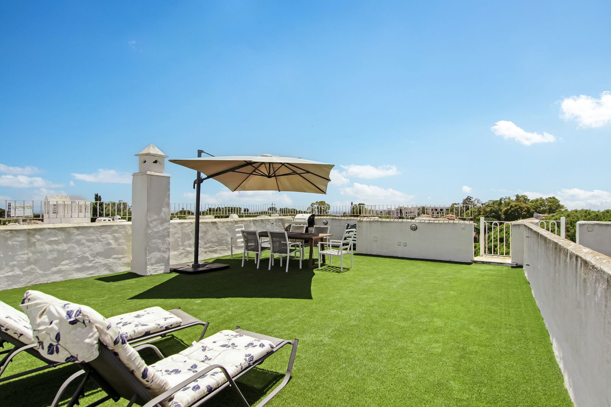 Appartement te koop in Estepona | 2 slaapkamers H5054881