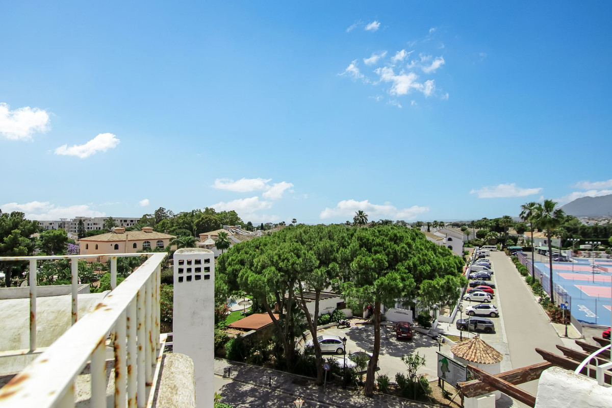 Appartement te koop in Estepona | 2 slaapkamers H5054881
