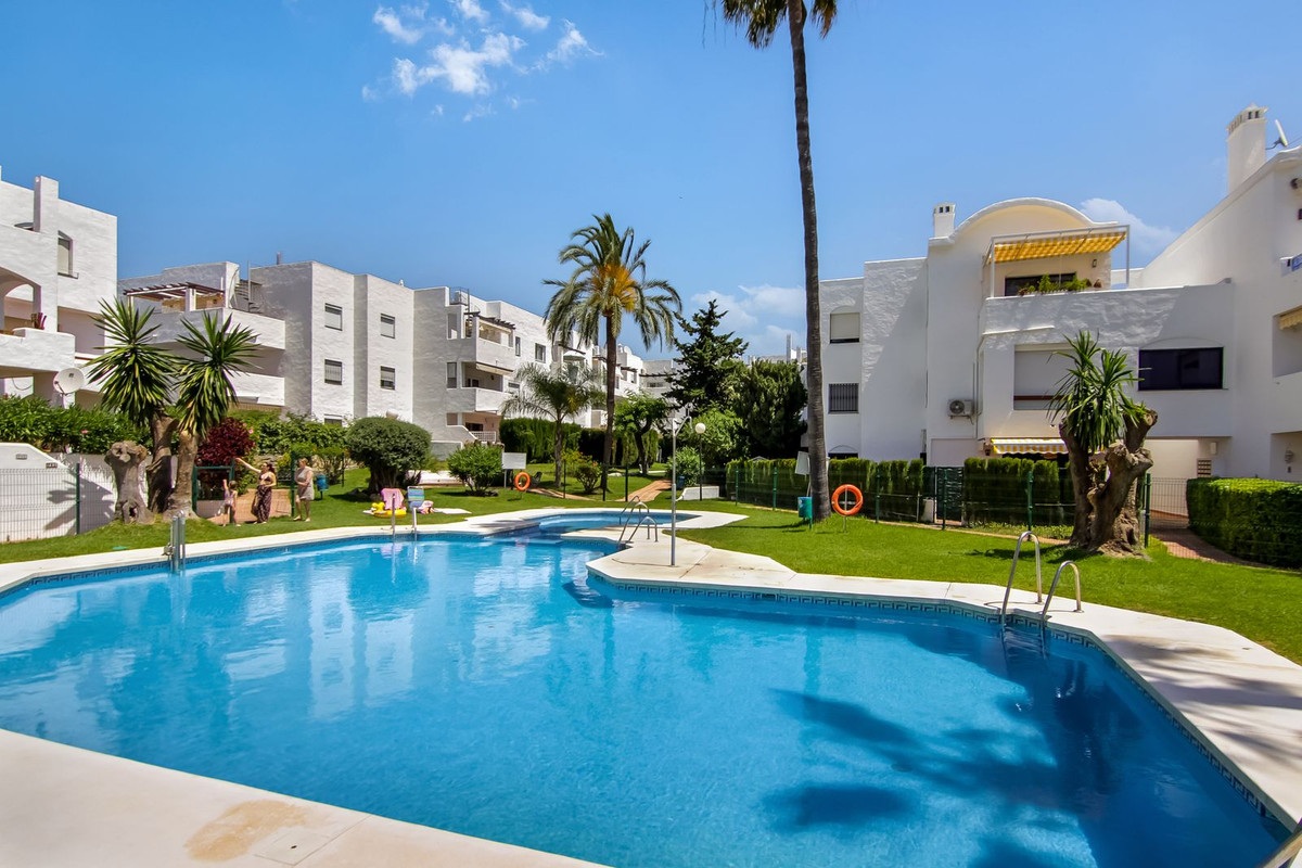 Appartement te koop in Estepona | 2 slaapkamers H5054881