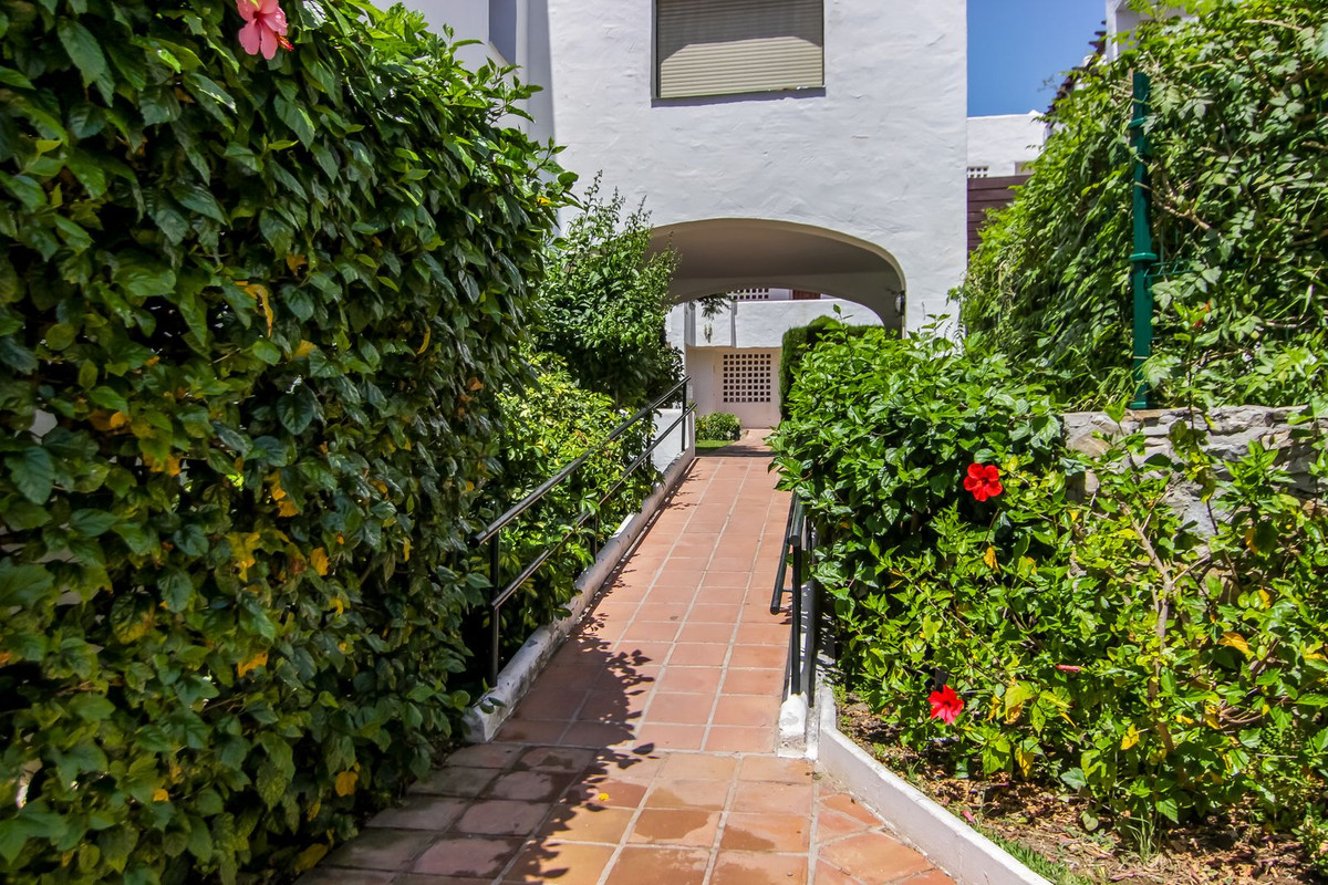 Appartement te koop in Estepona | 2 slaapkamers H5054881