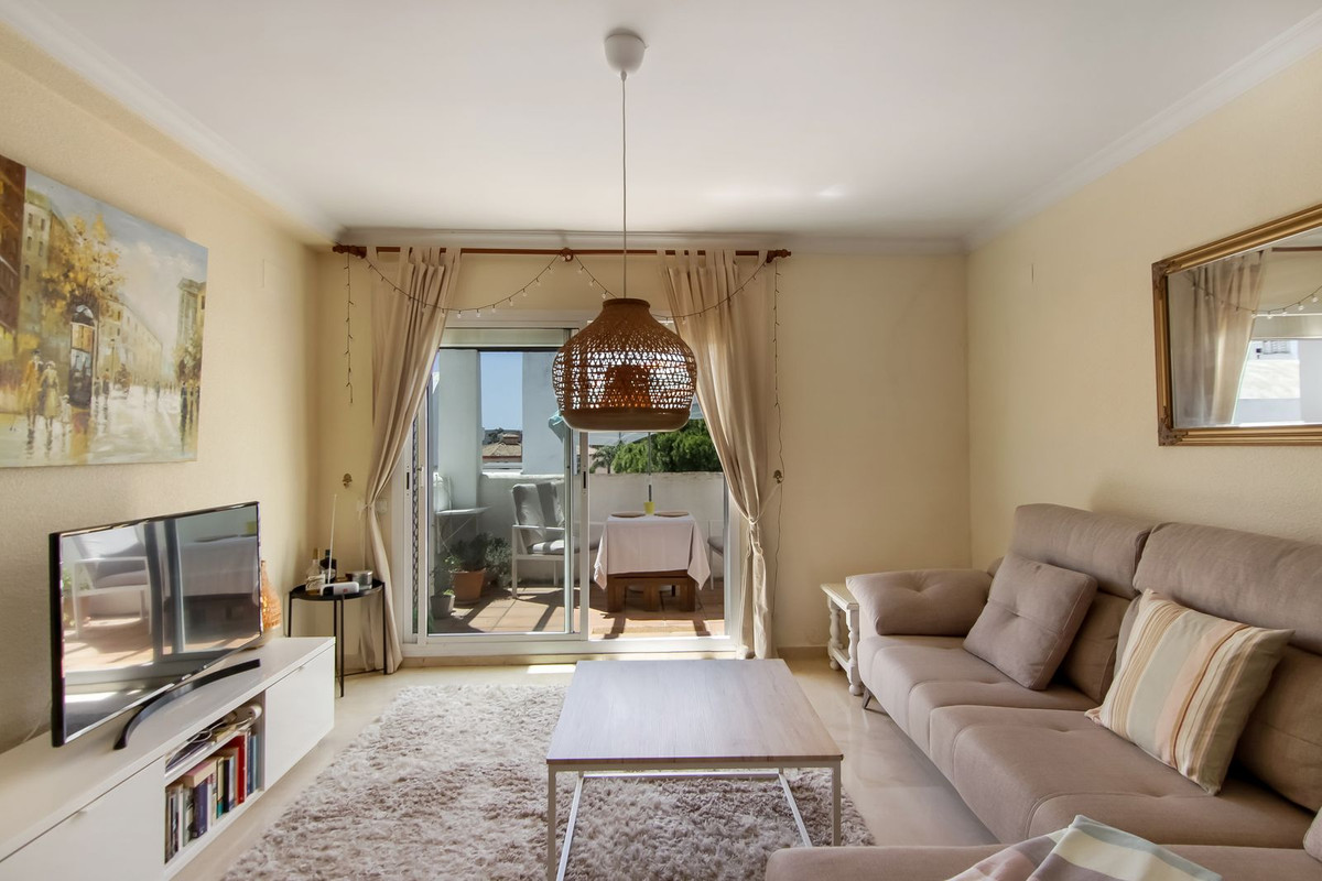 Appartement te koop in Estepona | 2 slaapkamers H5054881