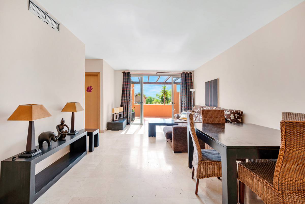 Appartement te koop in Estepona | 2 slaapkamers H5056132