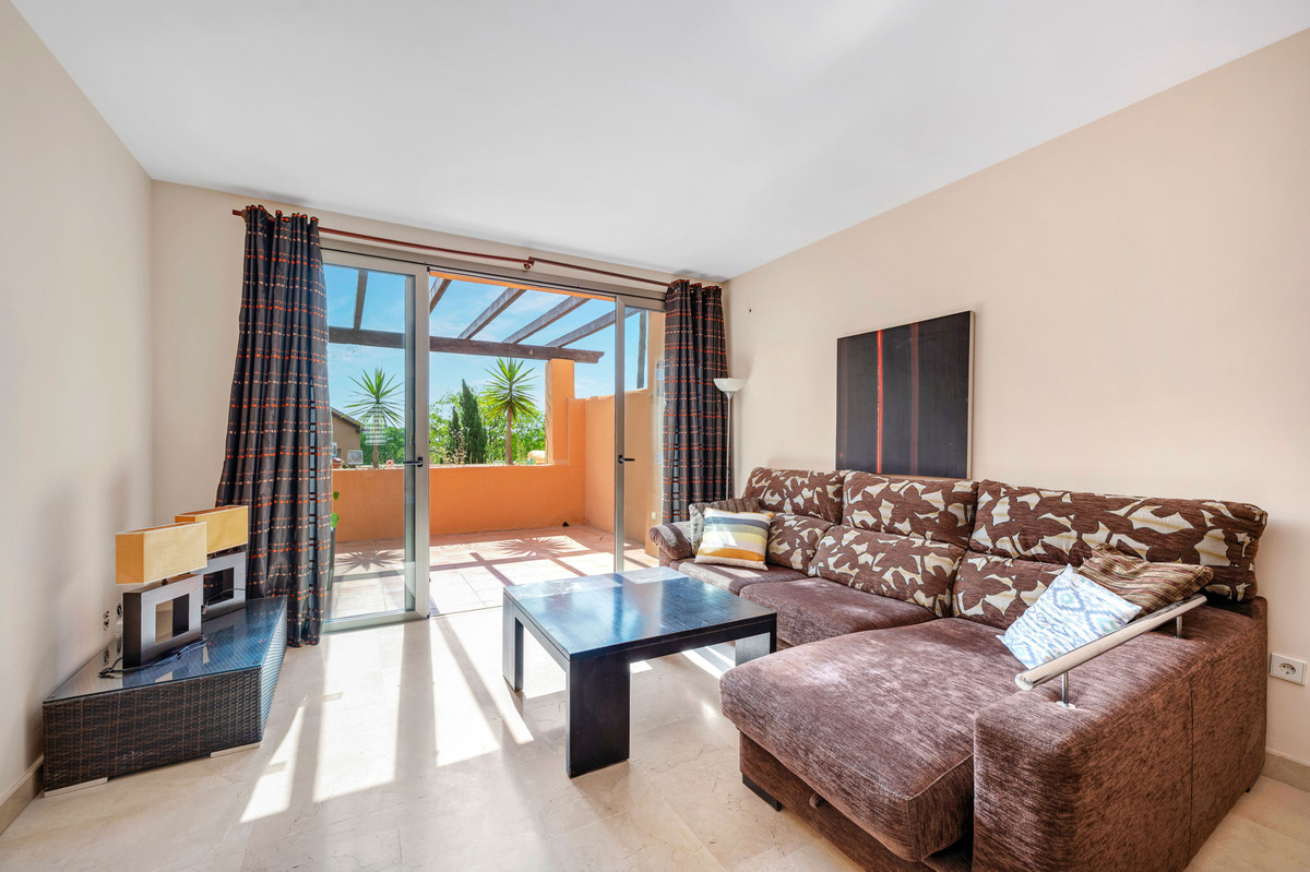 Appartement te koop in Estepona | 2 slaapkamers H5056132