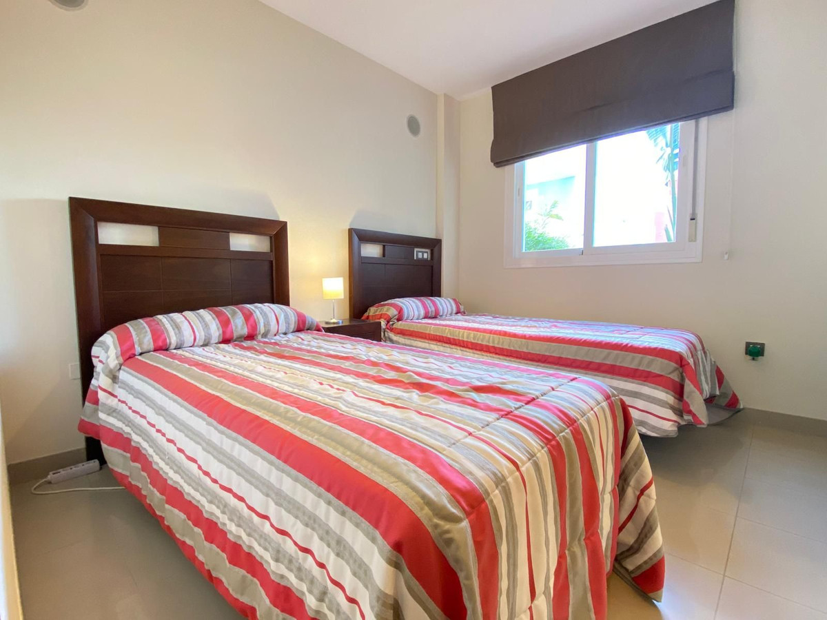 Appartement te koop in Estepona | 2 slaapkamers H5056405