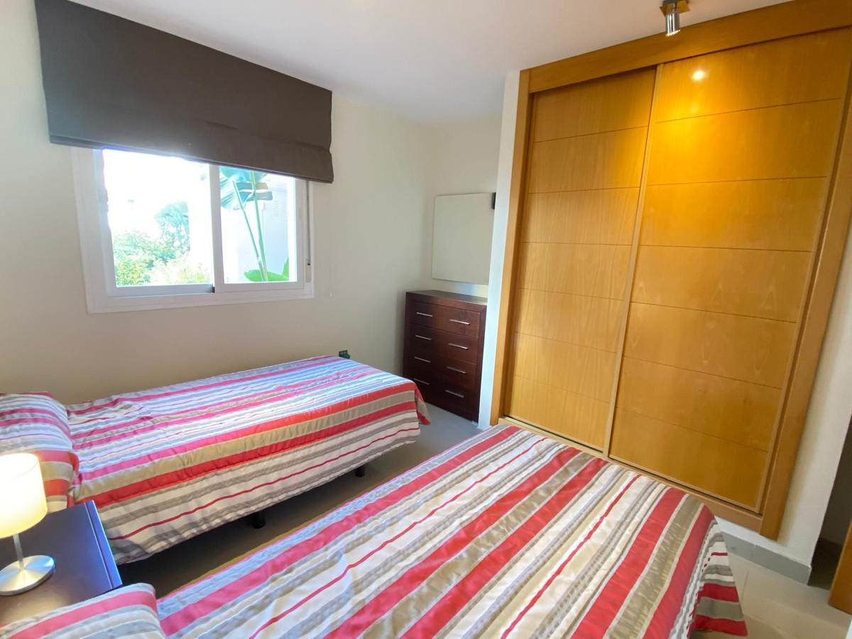 Appartement te koop in Estepona | 2 slaapkamers H5056405