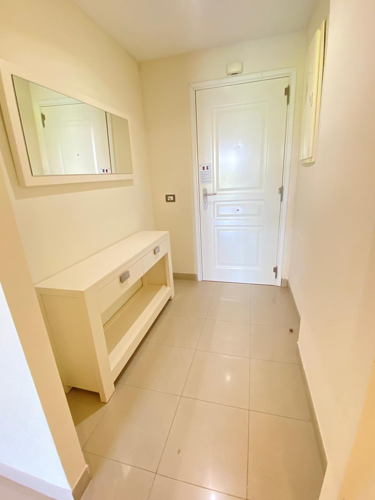 Appartement te koop in Estepona | 2 slaapkamers H5056405