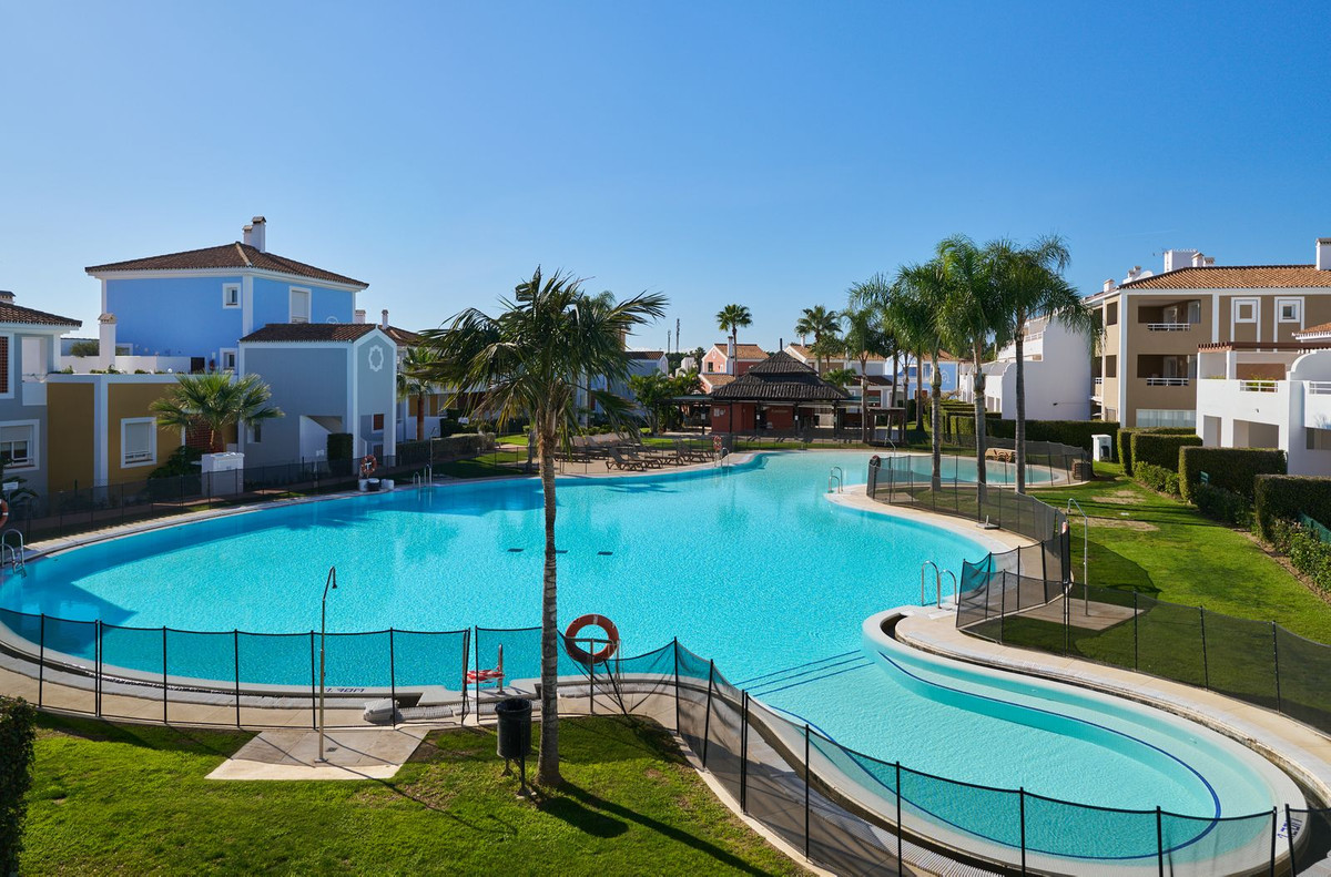 Appartement te koop in Estepona | 2 slaapkamers H5056405