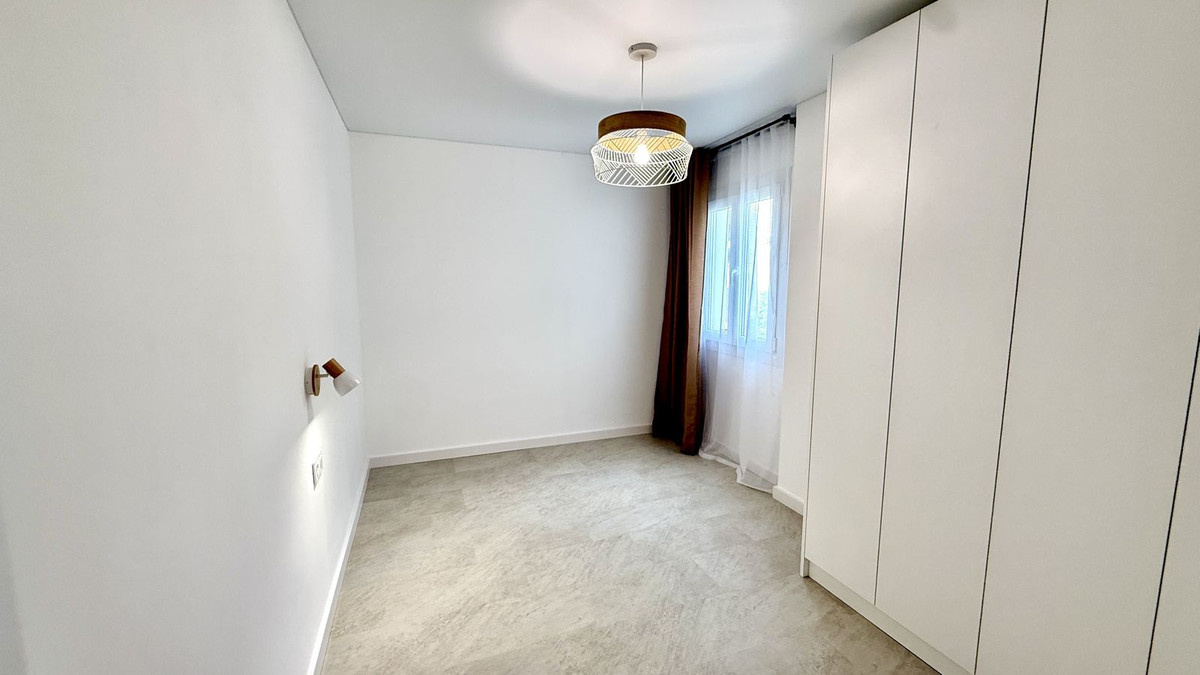 Appartement te koop in Estepona | 3 slaapkamers H5056552