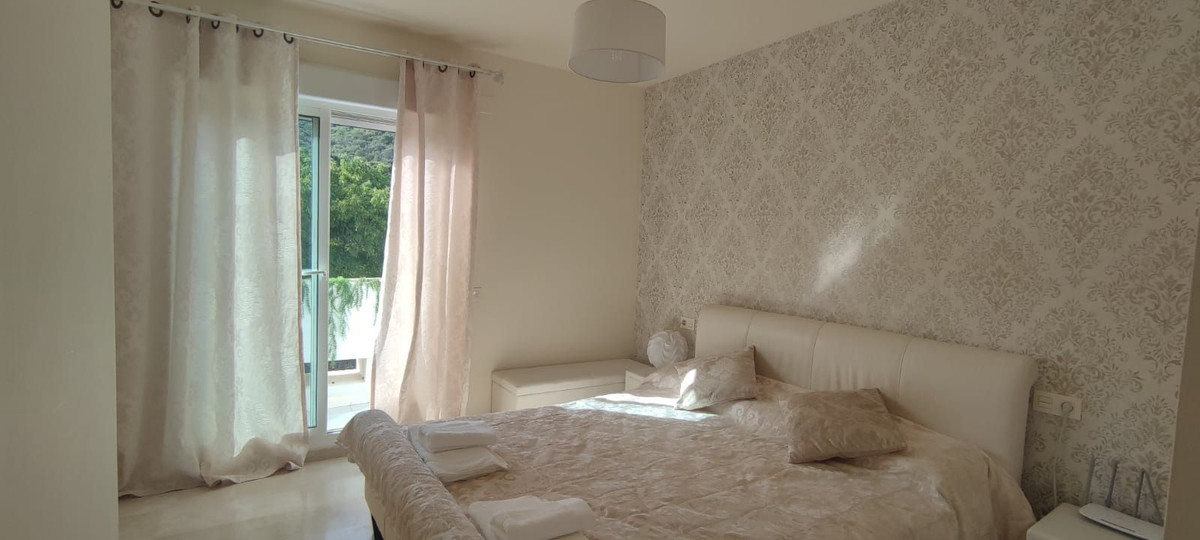 Appartement te koop in Estepona | 2 slaapkamers H5057476