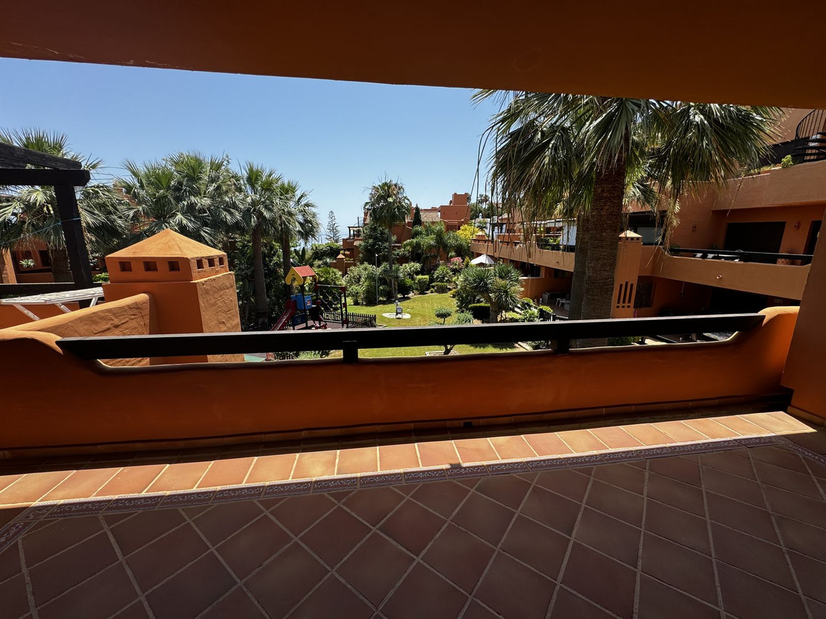 Appartement te koop in Estepona | 2 slaapkamers H5057485