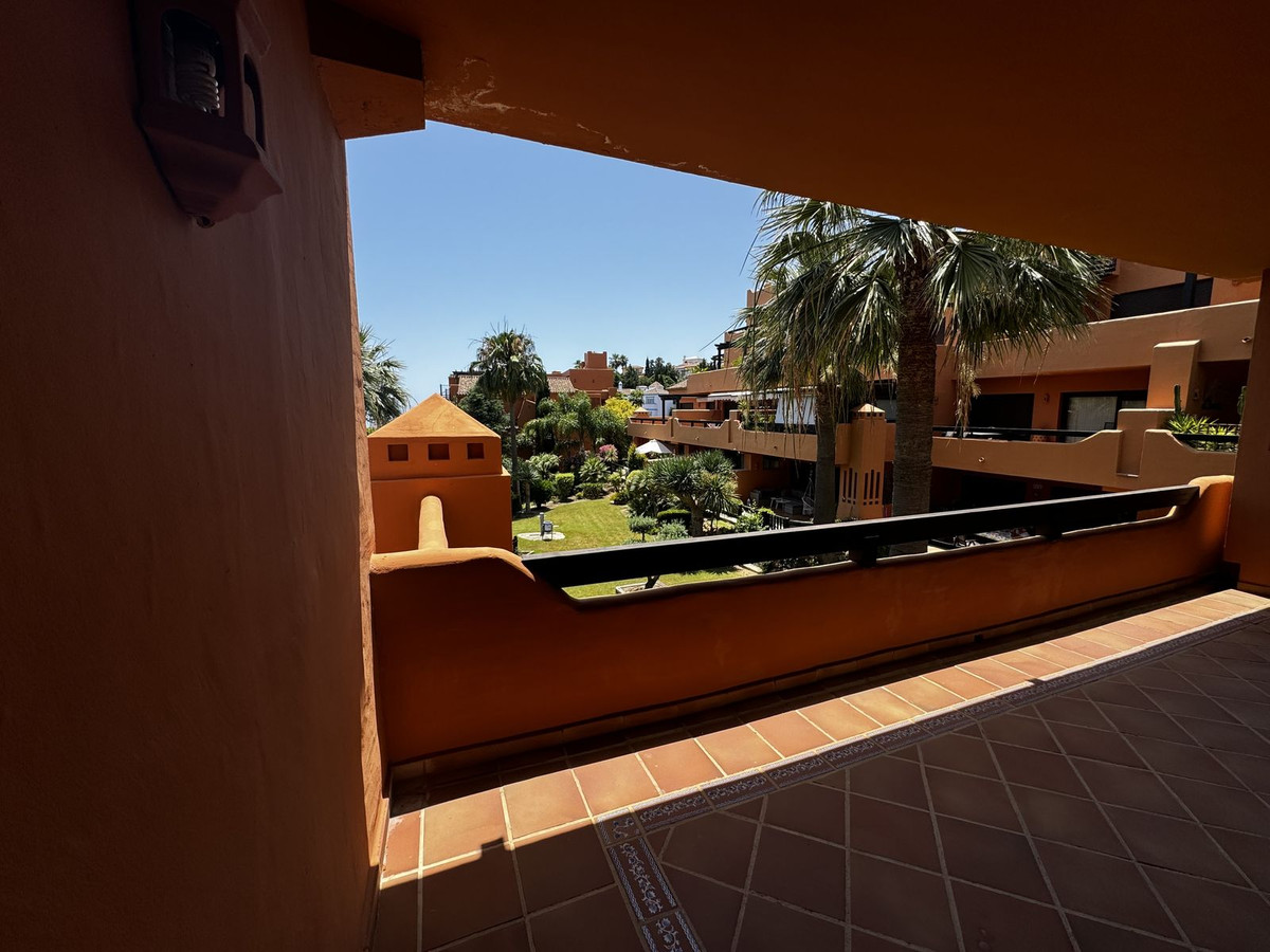 Appartement te koop in Estepona | 2 slaapkamers H5057485
