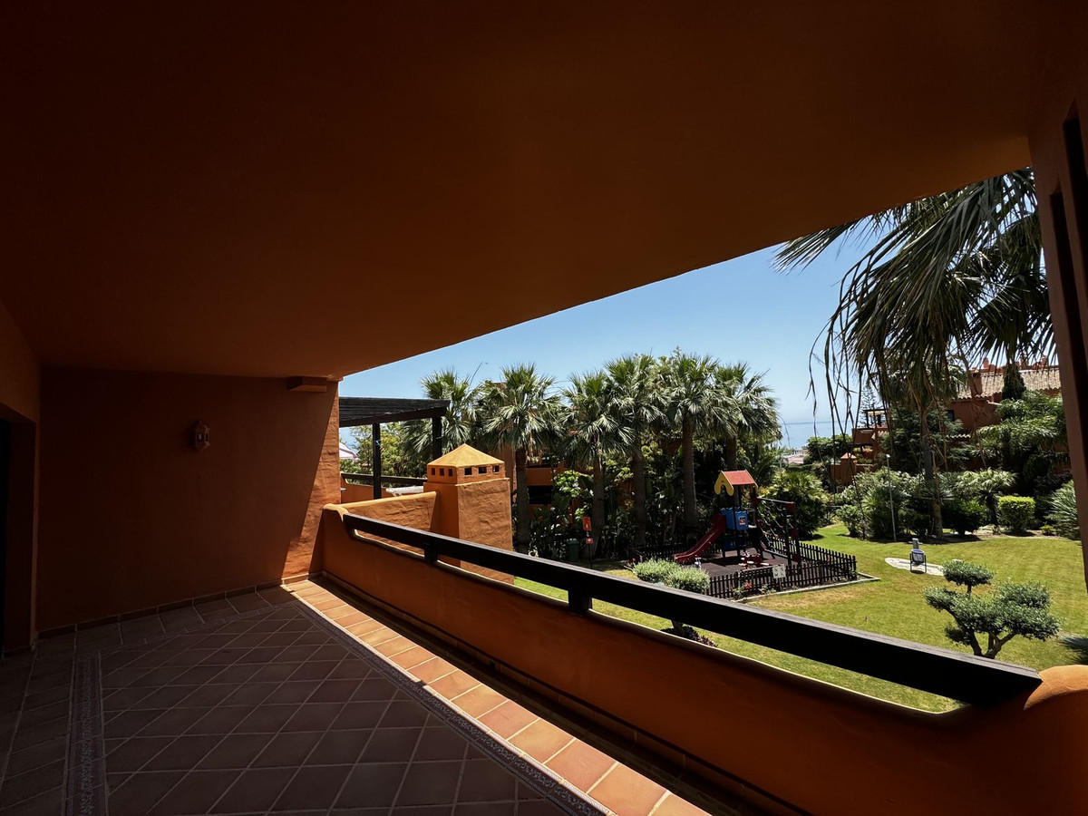Appartement te koop in Estepona | 2 slaapkamers H5057485