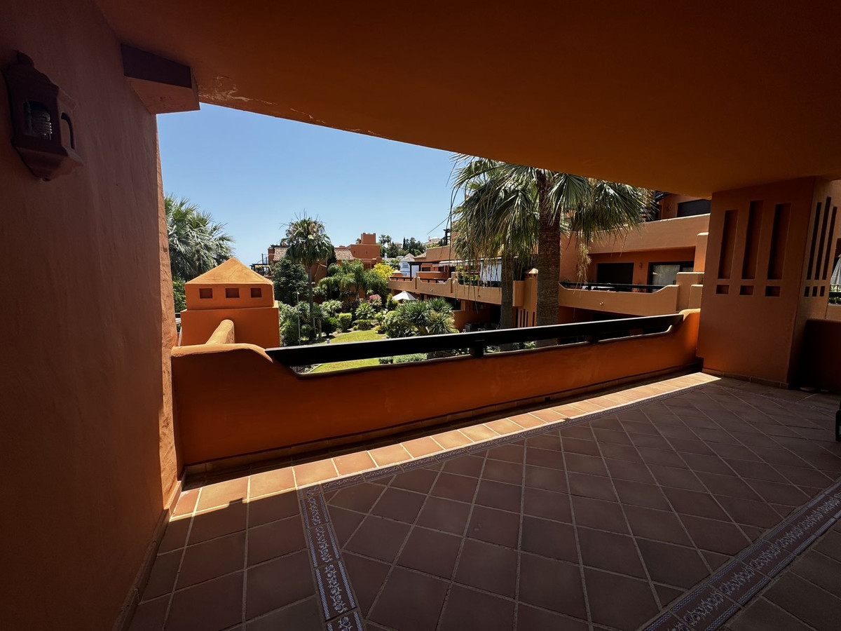 Appartement te koop in Estepona | 2 slaapkamers H5057485