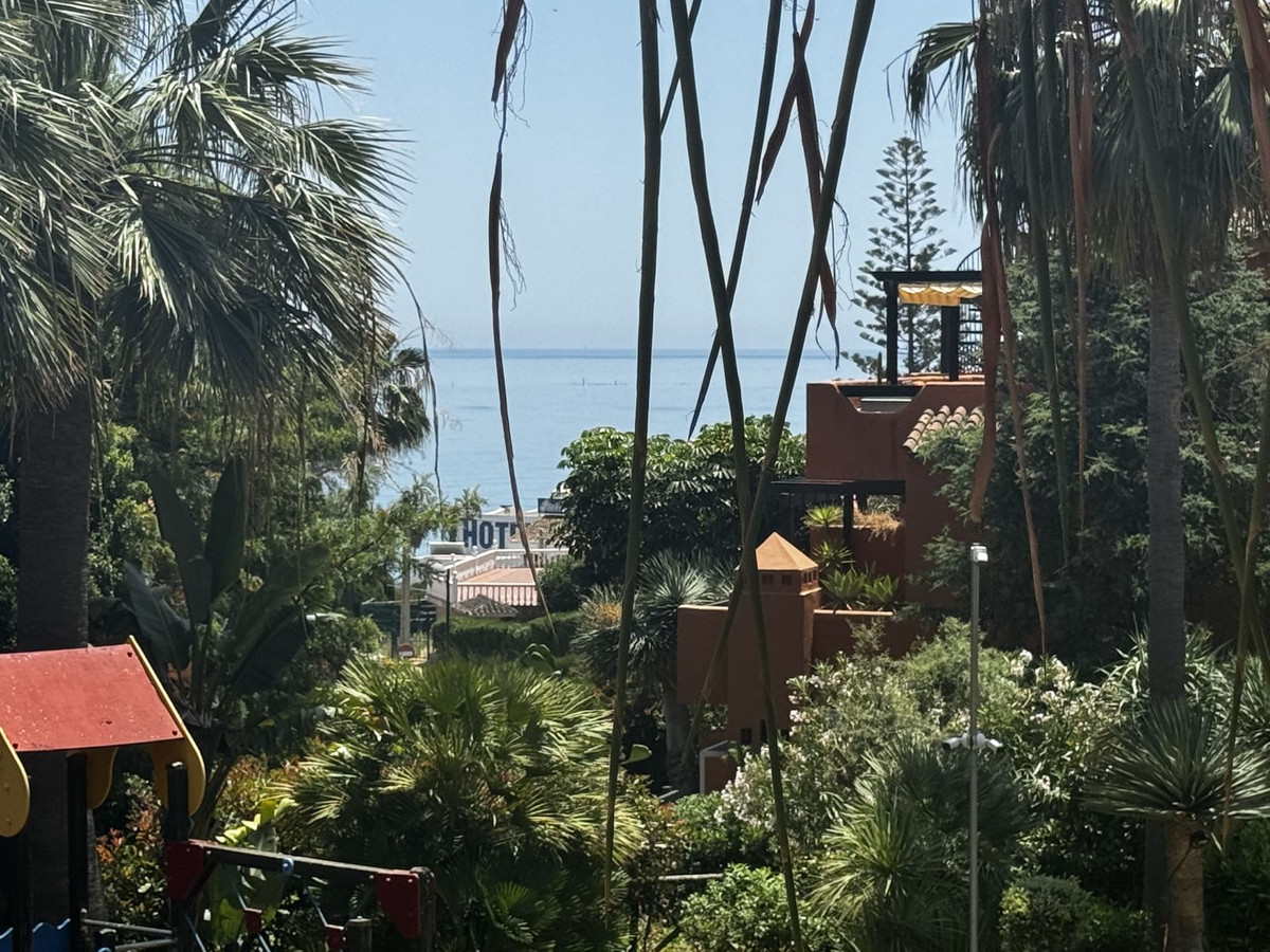 Appartement te koop in Estepona | 2 slaapkamers H5057485