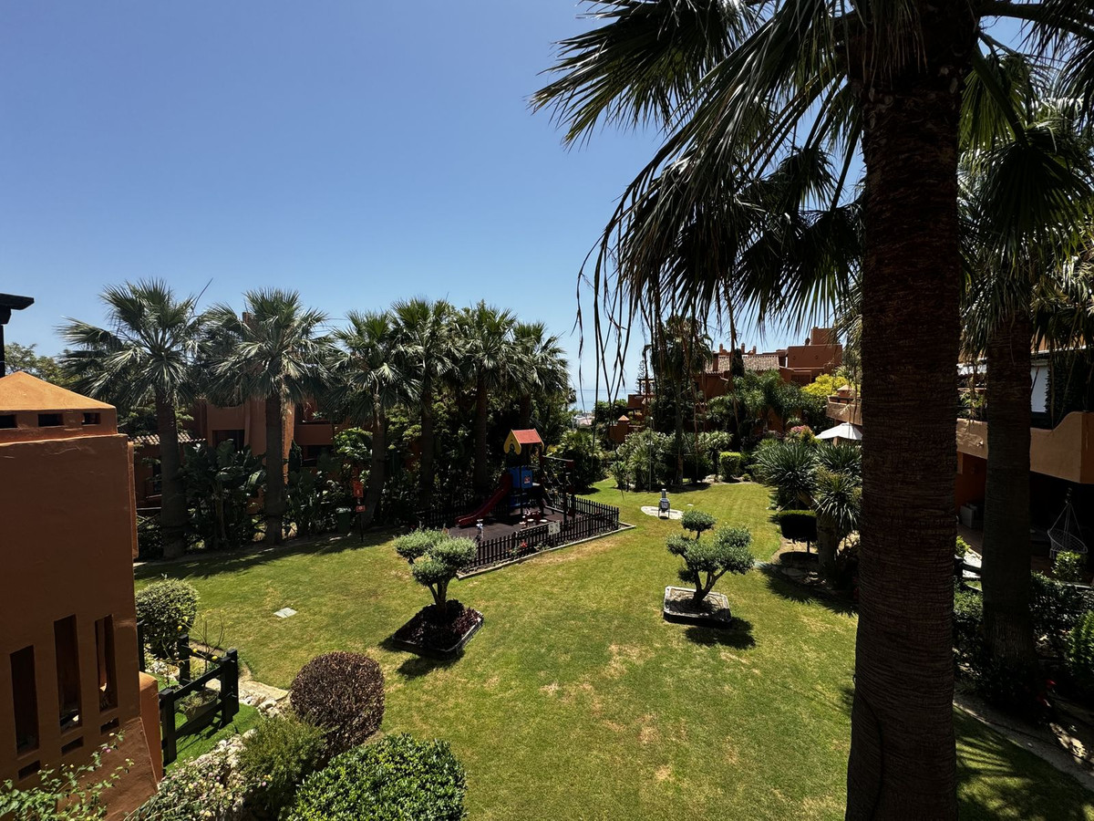 Appartement te koop in Estepona | 2 slaapkamers H5057485