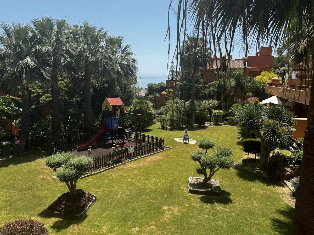 Appartement te koop in Estepona | 2 slaapkamers H5057485