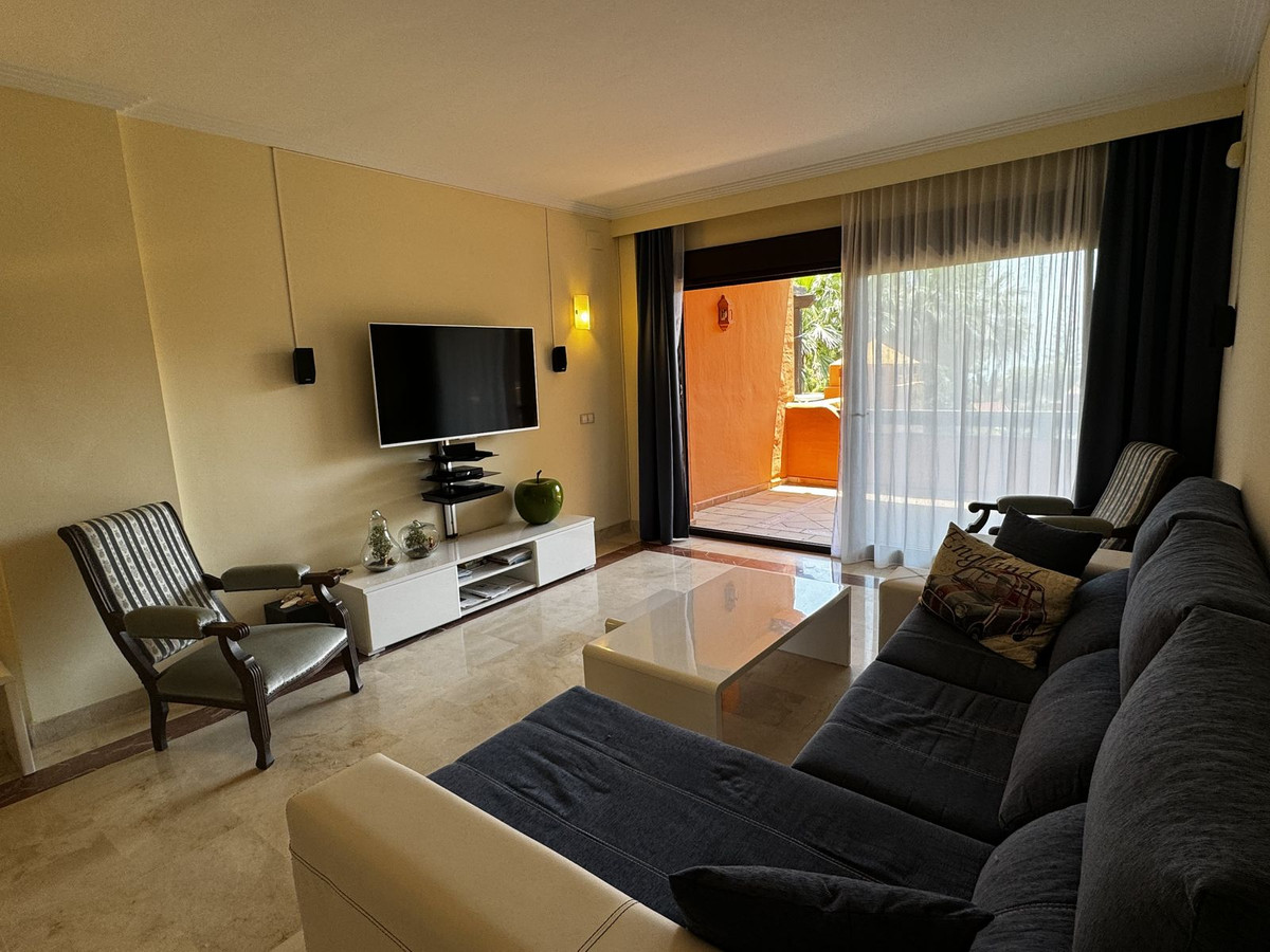 Appartement te koop in Estepona | 2 slaapkamers H5057485