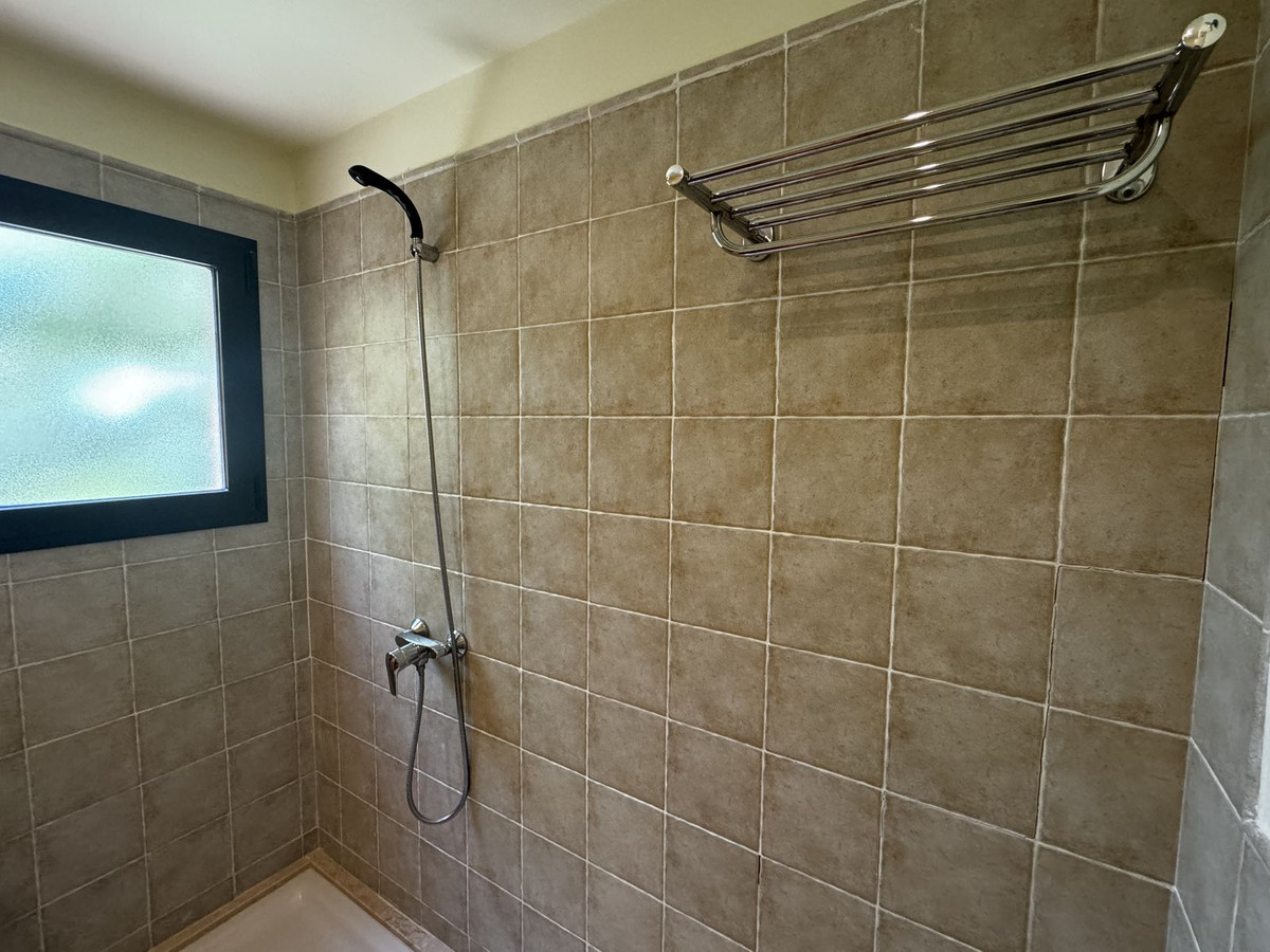 Appartement te koop in Estepona | 2 slaapkamers H5057485