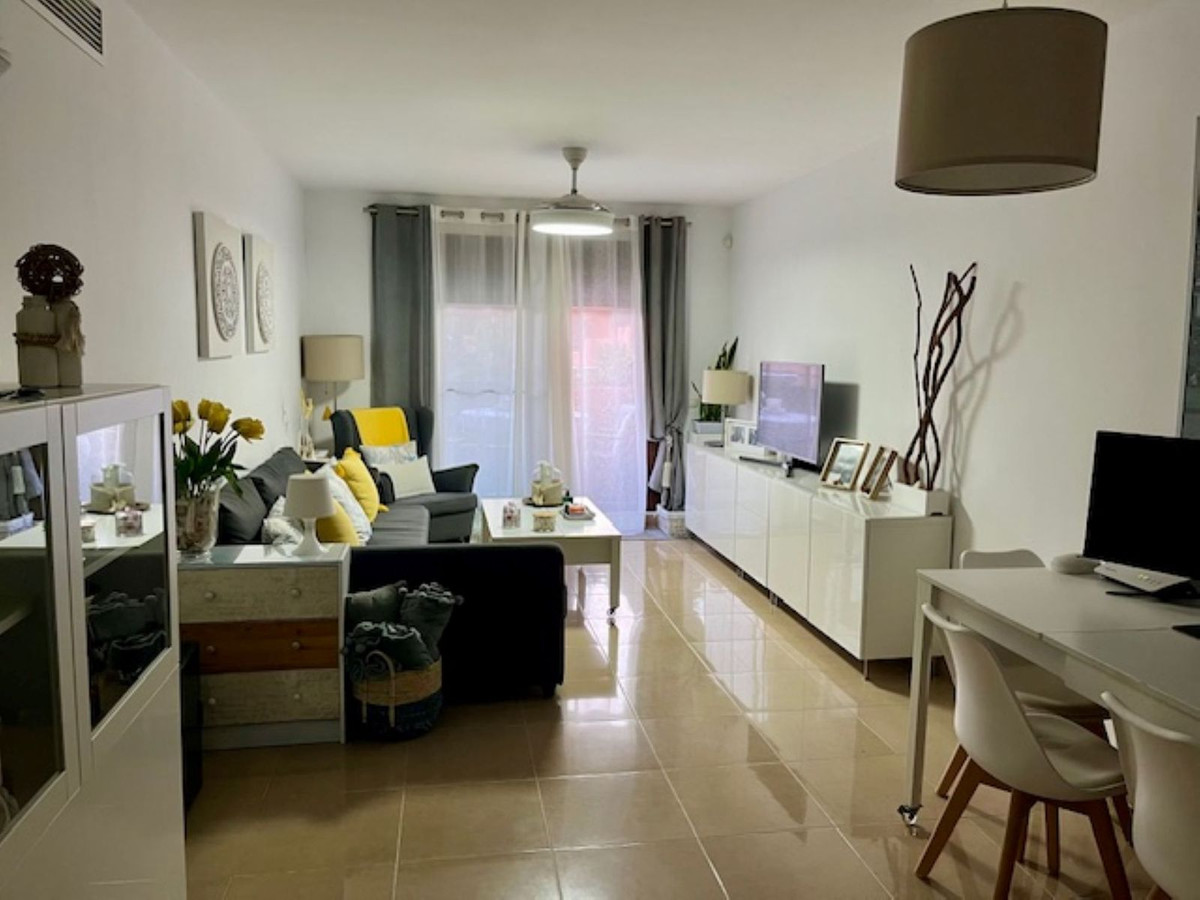 Appartement te koop in Estepona | 2 slaapkamers H5057623
