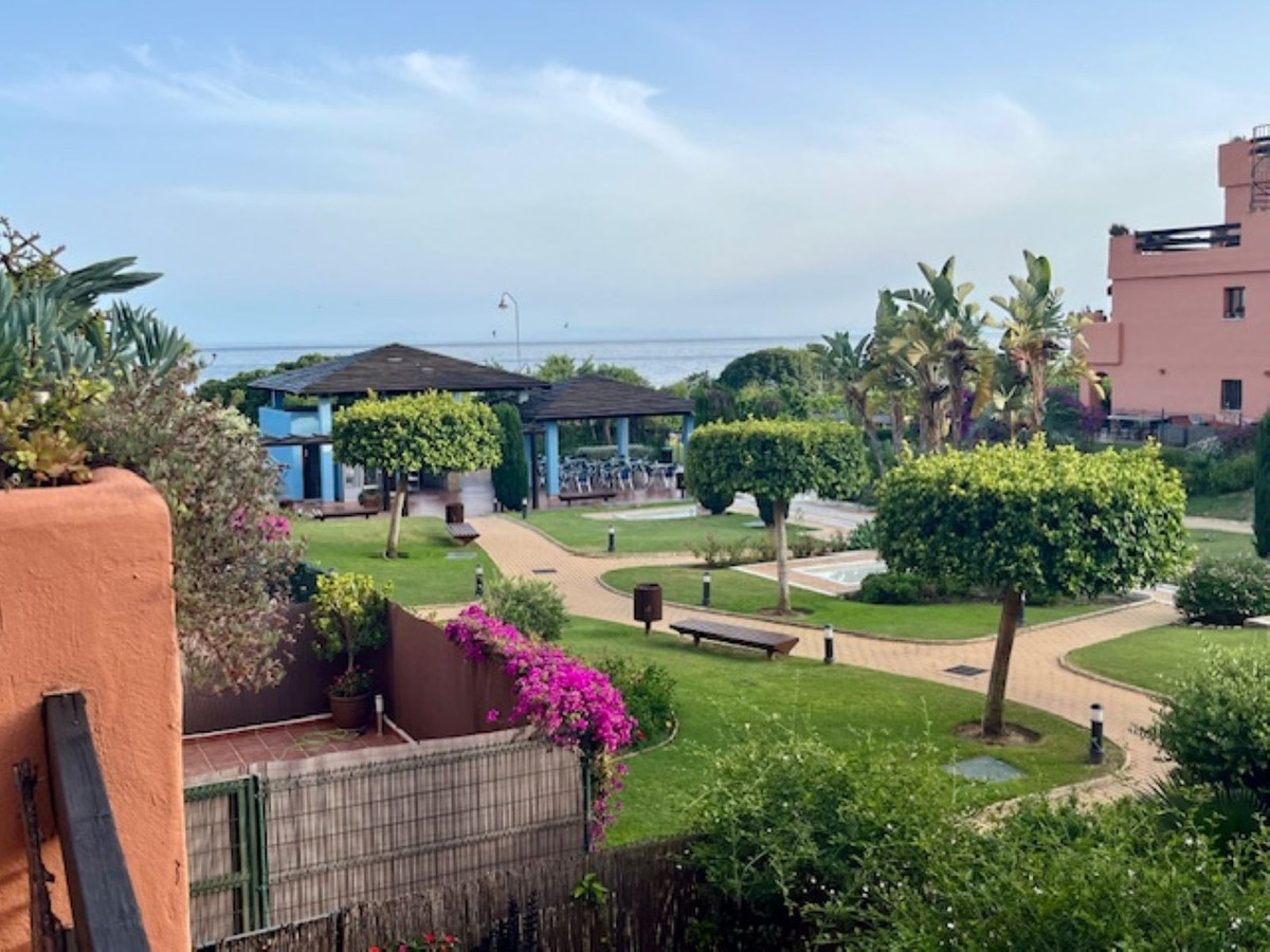 Appartement te koop in Estepona | 2 slaapkamers H5057623