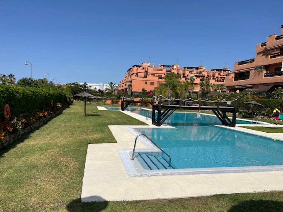 Appartement te koop in Estepona | 2 slaapkamers H5057623